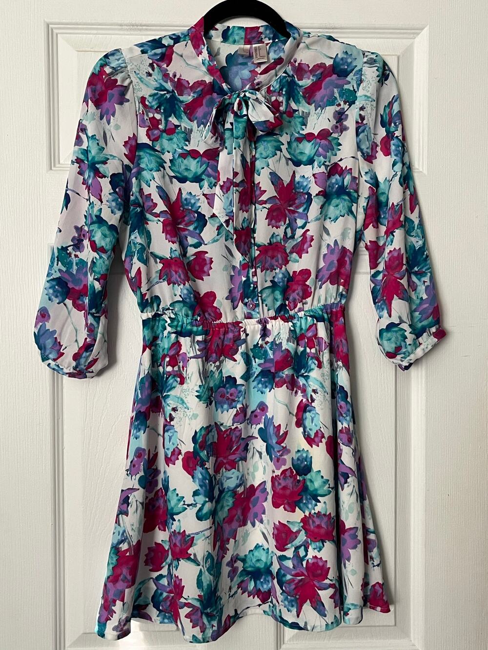 Forever 21 Exclusive Floral Dress - Size S